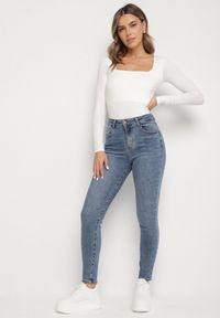 Born2be - Niebieskie Jeansy o Kroju Skinny z Wysokim Stanem Solarie. Okazja: na co dzień. Stan: podwyższony. Kolor: niebieski. Styl: sportowy, casual #3
