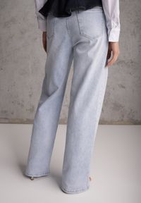 Renee - Niebieskie Szerokie Jeansy z Bawełny High Waist Vimalianna. Okazja: na co dzień. Stan: podwyższony. Kolor: niebieski. Styl: casual #5