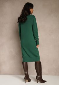 Renee - Zielona Sweterkowa Sukienka z Bawełną i Golfem Reinaria. Okazja: na co dzień. Typ kołnierza: golf. Kolor: zielony. Materiał: bawełna. Styl: casual #2