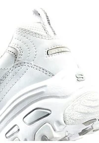Sneakersy Skechers bonprix biały. Kolor: biały. Materiał: skóra, syntetyk, materiał #2