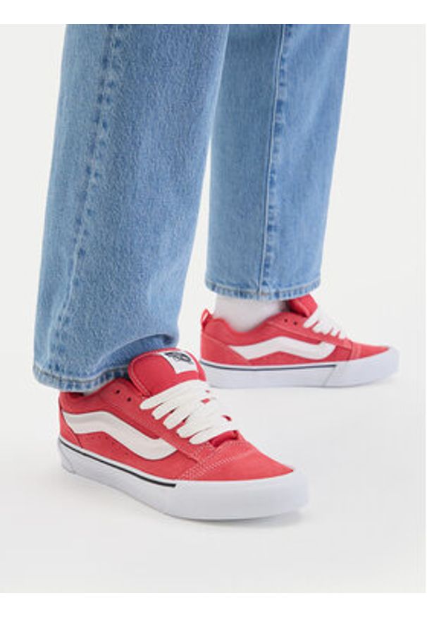 Vans Tenisówki Knu Skool VN000D22FO91 Różowy. Kolor: różowy. Materiał: skóra, zamsz
