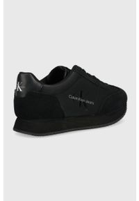 Calvin Klein Jeans sneakersy kolor czarny. Nosek buta: okrągły. Zapięcie: sznurówki. Kolor: czarny. Materiał: skóra, poliester
