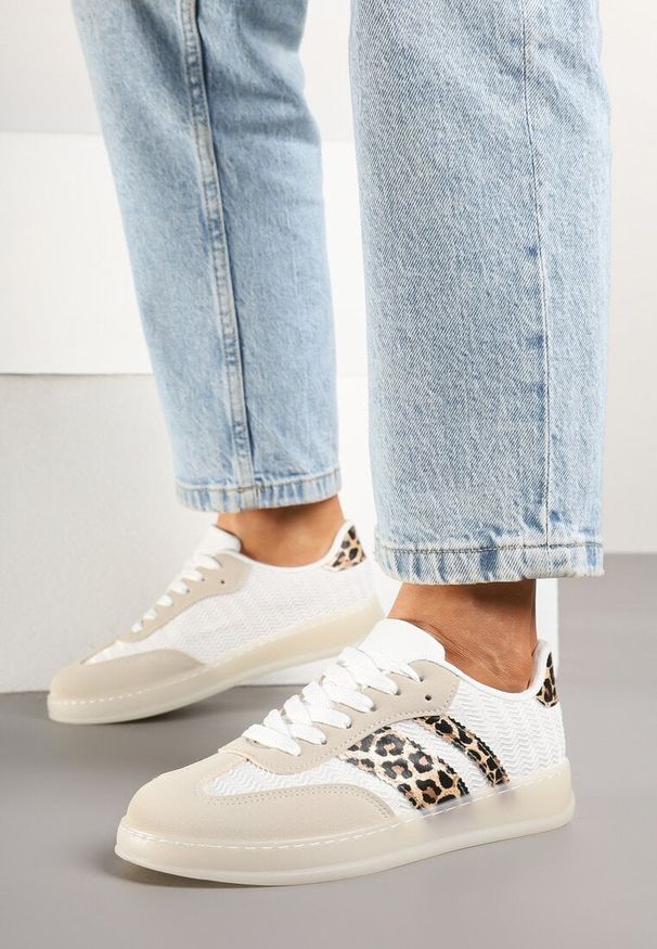 Born2be - Beżowo-Panterkowe Sneakersy Typu Kultowe Tenisówki na Półtransparentnej Podeszwie Ulinera. Okazja: na co dzień. Zapięcie: sznurówki. Kolor: beżowy. Materiał: materiał, jeans