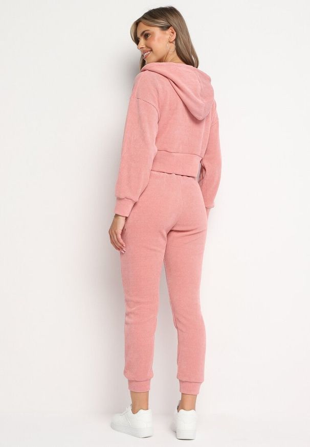 Born2be - Różowy Komplet Dresowy z Bawełną Bluza z Kapturem i Spodnie z Gumką w Talii Neseria. Kolor: różowy. Materiał: bawełna, dresówka