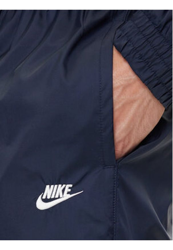 Nike Dres Club HJ1985 Granatowy Relaxed Fit. Kolor: niebieski. Materiał: syntetyk