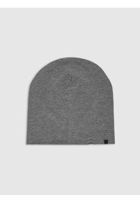 4f - 4F Czapka beanie uniseks - szara Uniwersalny. Kolor: szary. Materiał: bawełna, dzianina, elastan, materiał. Wzór: aplikacja. Styl: klasyczny, sportowy, casual