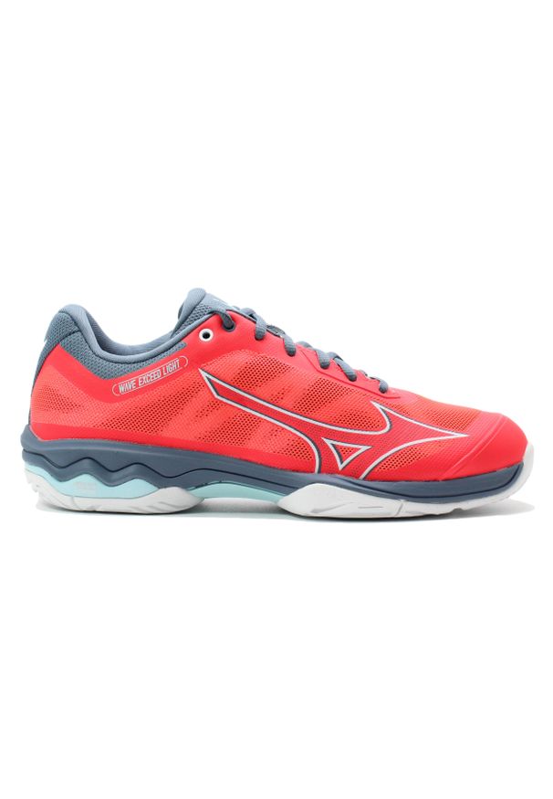 Buty do tenisa damskie Mizuno Wave Exceed AC Fierry. Kolor: biały, czerwony, wielokolorowy. Model: Mizuno Wave. Sport: tenis