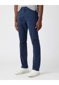 Wrangler - MĘSKIE SPODNIE JEANSOWE WRANGLER GREENSBORO NAVY W15QKA114 112141191