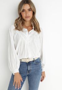 Born2be - Biała Koszula Oversize Megona. Typ kołnierza: kołnierzyk stójkowy. Kolor: biały. Materiał: bawełna, jeans. Wzór: jednolity