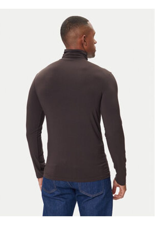 Emporio Armani Underwear Golf EM000388 AF14988 U6031 Brązowy Slim Fit. Typ kołnierza: golf. Kolor: brązowy