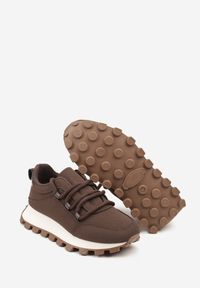Renee - Brązowe Sneakersy na Platformie Ozdobionej Tłoczeniem Zerla. Okazja: na co dzień. Kolor: brązowy. Materiał: jeans. Wzór: aplikacja. Obcas: na platformie #3