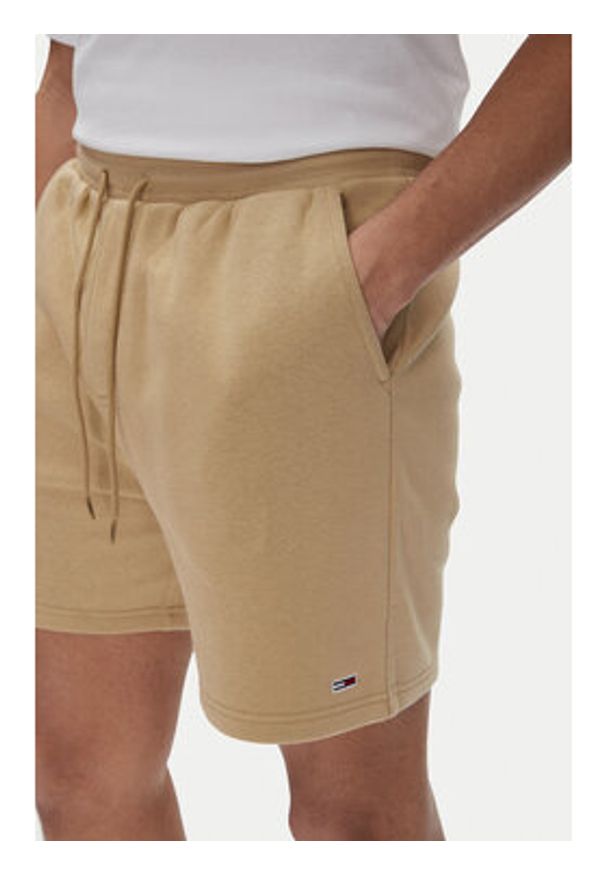 Tommy Jeans Szorty sportowe Flag Beach DM0DM21931 Beżowy Regular Fit. Kolor: beżowy. Materiał: bawełna. Styl: sportowy