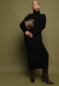 Born2be - Czarny Komplet Dzianinowy z Wełną Sweter z Golfem i Ołówkowa Spódnica Falovira. Kolor: czarny. Materiał: dzianina, wełna. Sport: golf #4