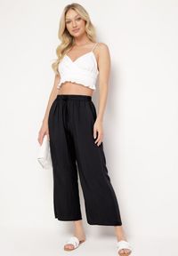 Born2be - Czarne Bawełniane Spodnie z Szerokimi Nogawkami Palazzo z Gumką w Pasie Nesira. Okazja: na co dzień. Kolor: czarny. Materiał: bawełna. Styl: elegancki, casual #4