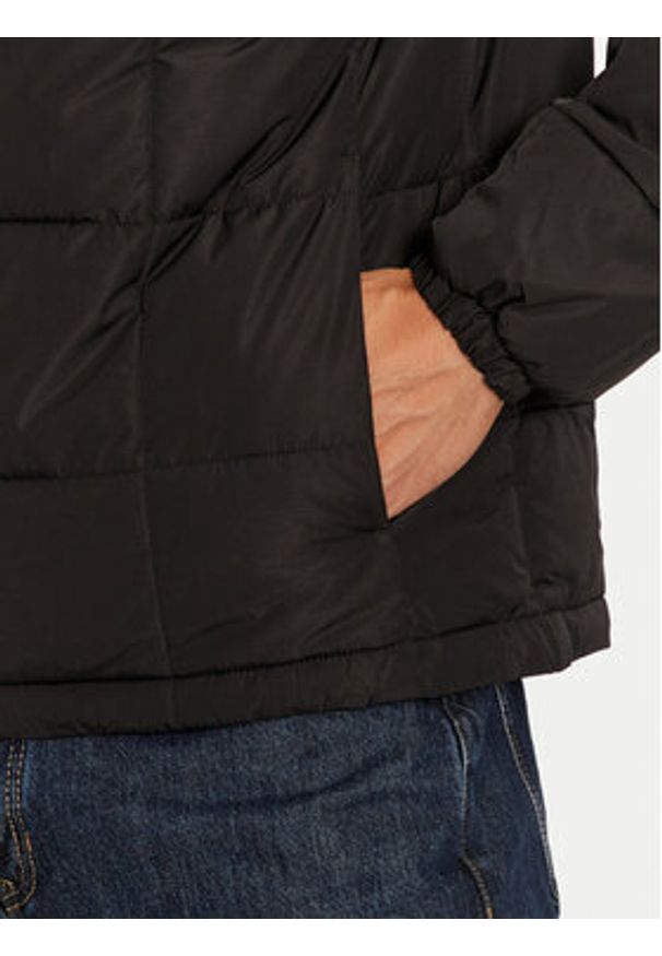 Jack & Jones - Jack&Jones Kurtka zimowa Ben 12256905 Czarny Regular Fit. Kolor: czarny. Materiał: syntetyk. Sezon: zima