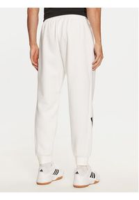 Adidas - adidas Spodnie dresowe Z.N.E. JF2449 Biały Regular Fit. Kolor: biały. Materiał: bawełna