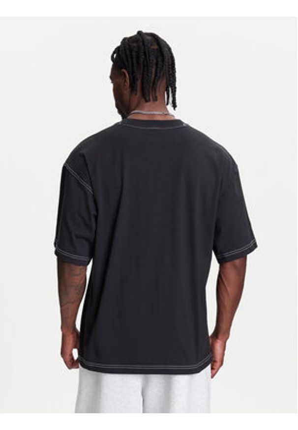 Adidas - adidas T-Shirt Wabash JW0159 Czarny Oversize. Kolor: czarny. Materiał: bawełna
