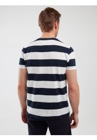 Big-Star - Koszulka męska w paski biało-granatowa Remir 403. Okazja: na co dzień. Kolor: niebieski. Materiał: bawełna, jeans, skóra, dzianina. Wzór: paski. Sezon: lato. Styl: sportowy, retro, casual #4