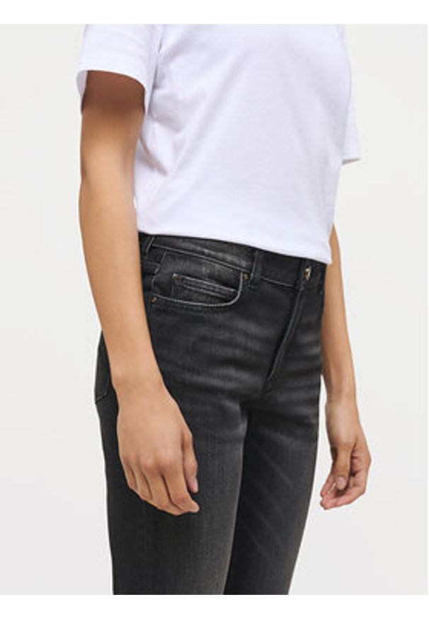 Mustang Jeansy Crosby 1013589 Czarny Regular Fit. Kolor: czarny