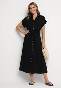Born2be - Czarna Sukienka z Bawełny o Koszulowym Kroju z Wiązanym Paskiem Elanitiela. Okazja: na co dzień. Kolor: czarny. Materiał: bawełna. Długość rękawa: krótki rękaw. Typ sukienki: koszulowe. Styl: casual, elegancki #6