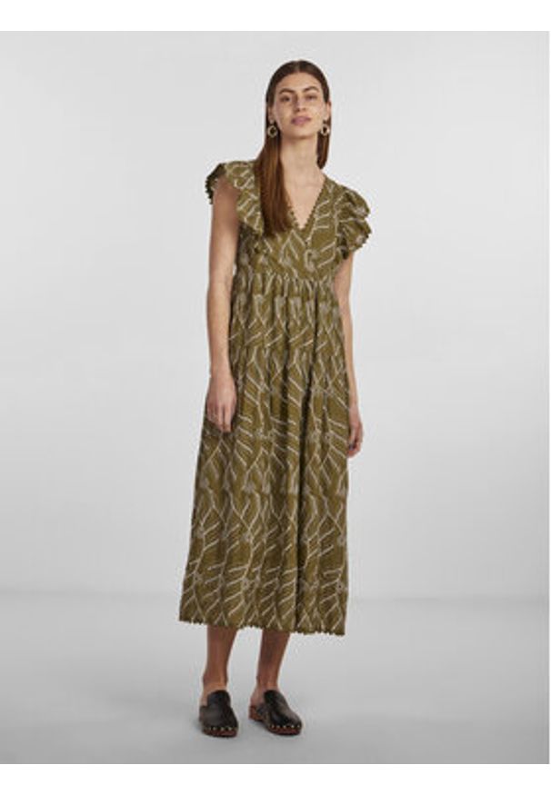 YAS Sukienka codzienna 26030117 Zielony Regular Fit. Okazja: na co dzień. Kolor: zielony. Materiał: wiskoza. Typ sukienki: proste. Styl: casual