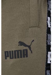 Puma - Spodnie. Kolor: zielony. Materiał: bawełna. Wzór: nadruk #3