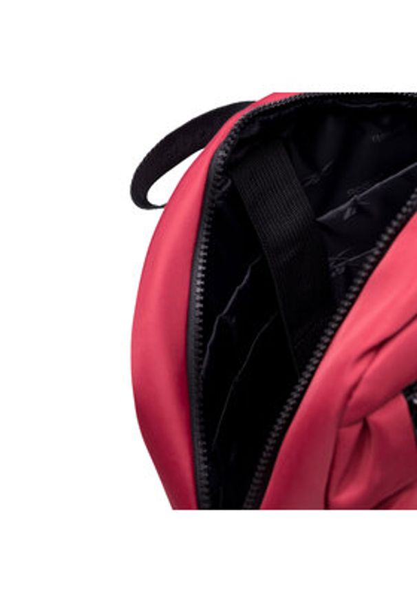 Reebok Plecak RBK-030-CCC-05 Czerwony. Kolor: czerwony. Materiał: materiał, poliester
