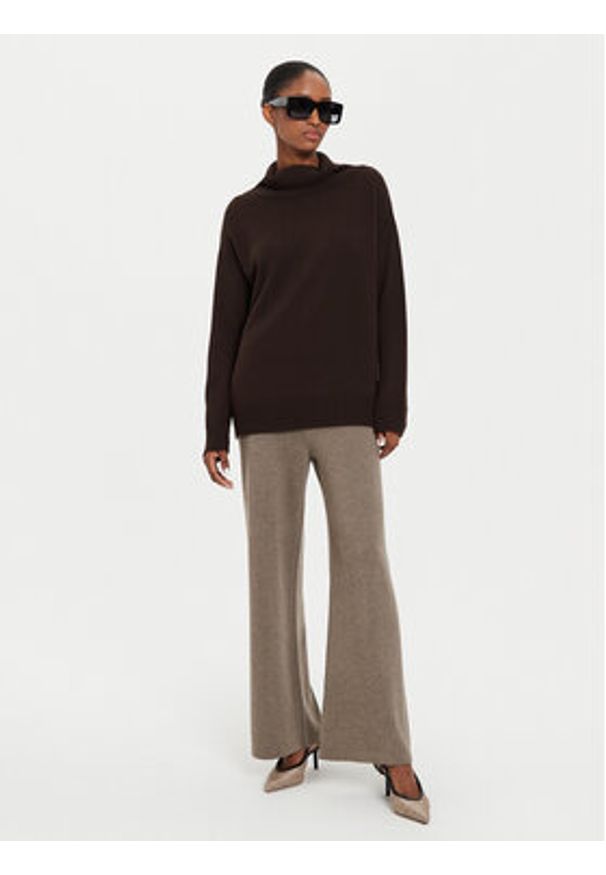 Weekend Max Mara Spodnie materiałowe Tennis 2425336012 Beżowy Regular Fit. Kolor: beżowy. Materiał: wełna