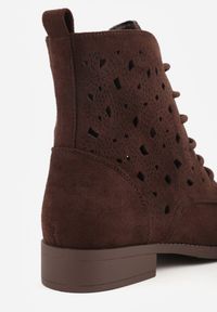 Born2be - Brązowe Sznurowane Botki z Ażurową Cholewką Zeliana. Okazja: na co dzień, na randkę. Zapięcie: sznurówki. Kolor: brązowy. Materiał: zamsz, jeans. Szerokość cholewki: normalna. Wzór: ażurowy. Styl: casual, klasyczny #2