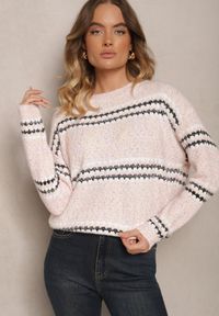 Renee - Jasnoróżowy Sweter z Bawełną w Paski Siadora. Okazja: na spotkanie biznesowe. Kolor: różowy. Materiał: bawełna. Wzór: paski. Styl: biznesowy, elegancki #5
