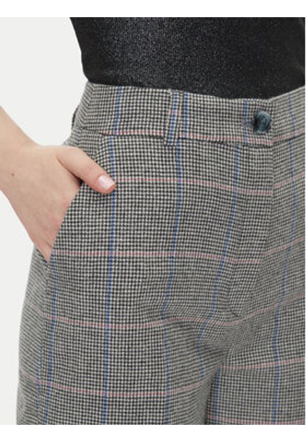 Pepe Jeans Spodnie materiałowe PL211799 Szary Straight Fit. Kolor: szary. Materiał: syntetyk