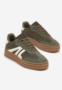 Renee - Zielone Sneakersy Tenisówki na Platformie z Tłoczeniem i Geometrycznym Motywem Kialie. Okazja: na co dzień. Kolor: zielony. Wzór: geometria. Obcas: na platformie #4
