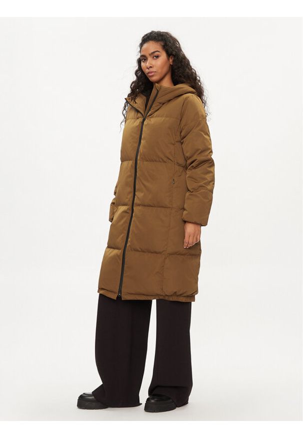 YAS Kurtka puchowa 26031874 Brązowy Regular Fit. Kolor: brązowy. Materiał: syntetyk