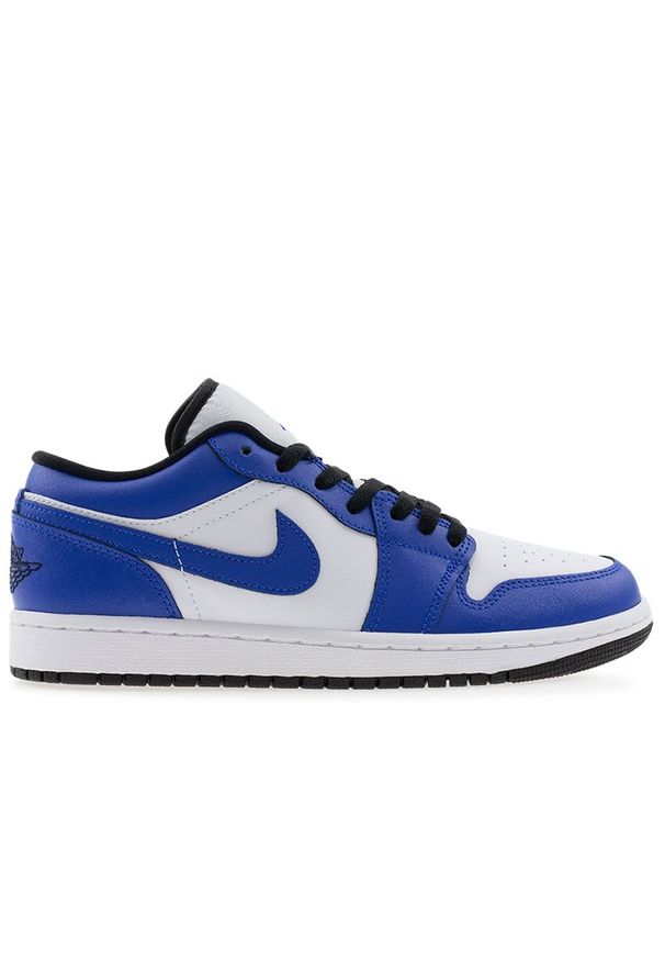 Buty męskie Nike Air Jordan 1 Low 553558-124 - niebiesko-białe. Kolor: biały, niebieski, wielokolorowy. Materiał: skóra, guma. Szerokość cholewki: normalna. Sport: fitness