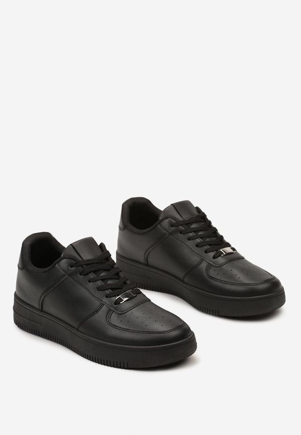 Born2be - Czarne Sznurowane Buty Sportowe Sneakersy z Perforacją na Nosku Lucindias. Okazja: na co dzień. Kolor: czarny. Materiał: jeans, len