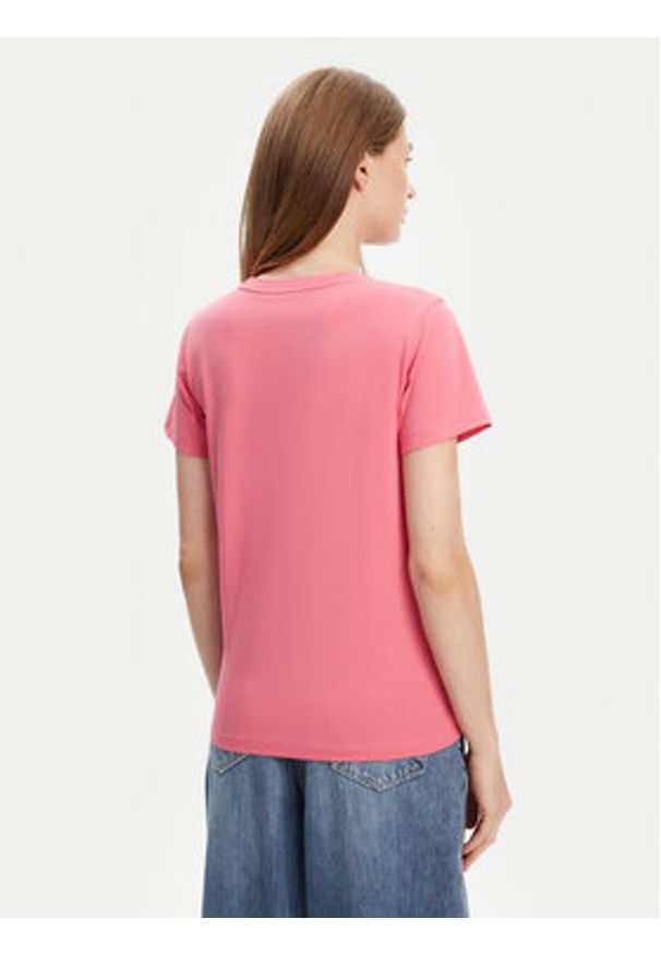 Guess T-Shirt W4YI10 J1314 Różowy Regular Fit. Kolor: różowy. Materiał: bawełna