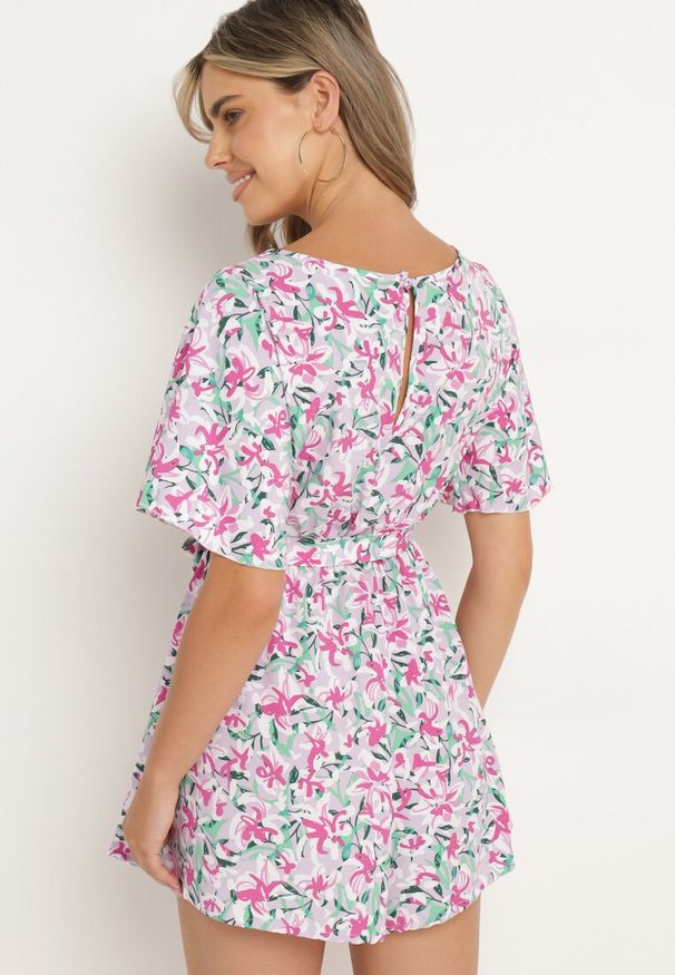 Born2be - Jasnofioletowy Kombinezon z Gumką w Pasie z Materiałowym Paskiem Tessianna. Okazja: na co dzień. Kolor: fioletowy. Materiał: materiał. Styl: casual, elegancki