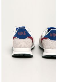Nike Sportswear - Buty Internationalist. Zapięcie: sznurówki. Kolor: biały. Materiał: syntetyk, skóra, zamsz, materiał. Szerokość cholewki: normalna. Obcas: na obcasie. Wysokość obcasa: średni, niski #4