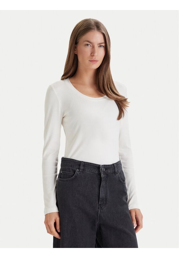 Calvin Klein Bluzka LV044D235G Biały Slim Fit. Kolor: biały