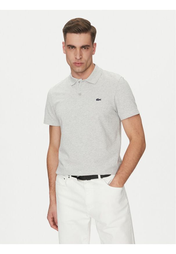 Lacoste Polo DH5522 Szary Regular Fit. Typ kołnierza: polo. Kolor: szary. Materiał: syntetyk, bawełna