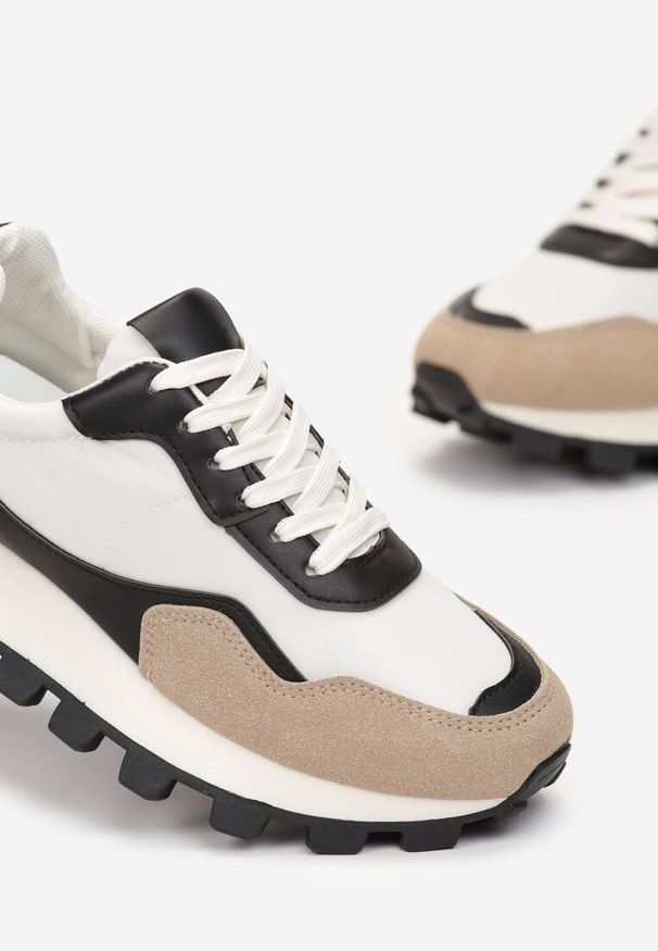 Renee - Czarne Sneakersy przed Kostkę na Grubej Podeszwie Kapprine. Wysokość cholewki: przed kostkę. Kolor: czarny