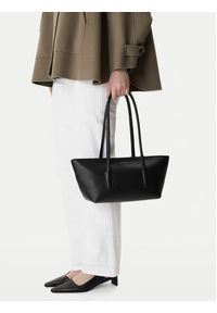 Coccinelle Torebka T8A Coccinelle Double Beat E1 T8A 11 03 01 Czarny. Kolor: czarny. Materiał: skórzane #2