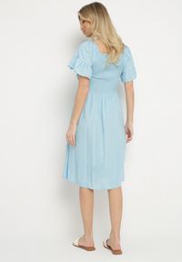 Born2be - Jasnoniebieska Rozkloszowana Sukienka Bawełniana z Bufiastymi Rękawami i Elastyczną Górą Veliova. Okazja: na co dzień. Kolor: niebieski. Materiał: bawełna. Styl: casual, elegancki #7