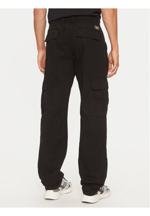 Guess Chinosy M4YB40 WGCV1 Czarny Regular Fit. Kolor: czarny. Materiał: bawełna