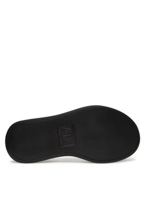 Armani Exchange Sandały XDP054 XV921 00002 Czarny. Kolor: czarny. Materiał: skóra