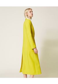TwinSet - Cytrynowo żółty płaszcz wełniany Twinset. Kolor: żółty. Materiał: wełna. Długość: długie. Wzór: aplikacja