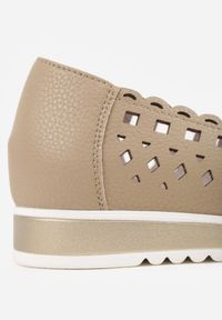 Born2be - Beżowe Balerinki Ażurowe ze Skóry Naturalnej z Odkrytym Noskiem Amalimeni. Okazja: na co dzień, do pracy. Kolor: beżowy. Materiał: skóra. Szerokość cholewki: normalna. Wzór: ażurowy. Styl: casual, klasyczny, elegancki #7