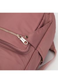 Wittchen - Damski plecak z nylonu z nitami. Kolor: różowy. Materiał: nylon. Wzór: kwiaty. Styl: klasyczny, elegancki