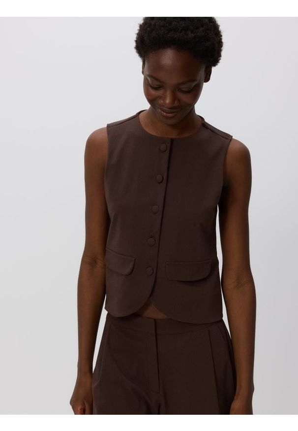 Reserved - Garniturowa kamizelka - brązowy. Kolor: brązowy. Materiał: tkanina