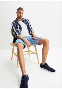 bonprix - Bermudy dżinsowe z elastycznymi wstawkami w talii po bokach, Classic Fit. Kolor: niebieski